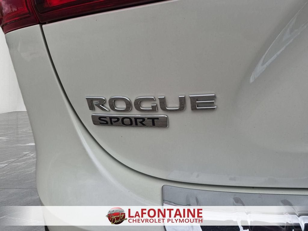 2022 Nissan Rogue Sport SL AWD Xtronic CVT