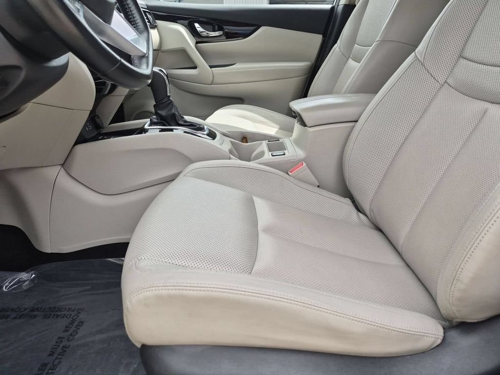 2022 Nissan Rogue Sport SL AWD Xtronic CVT