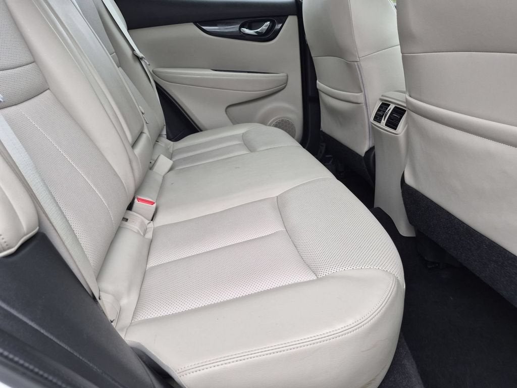 2022 Nissan Rogue Sport SL AWD Xtronic CVT