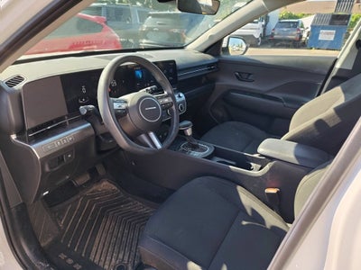 2025 Hyundai Kona SE