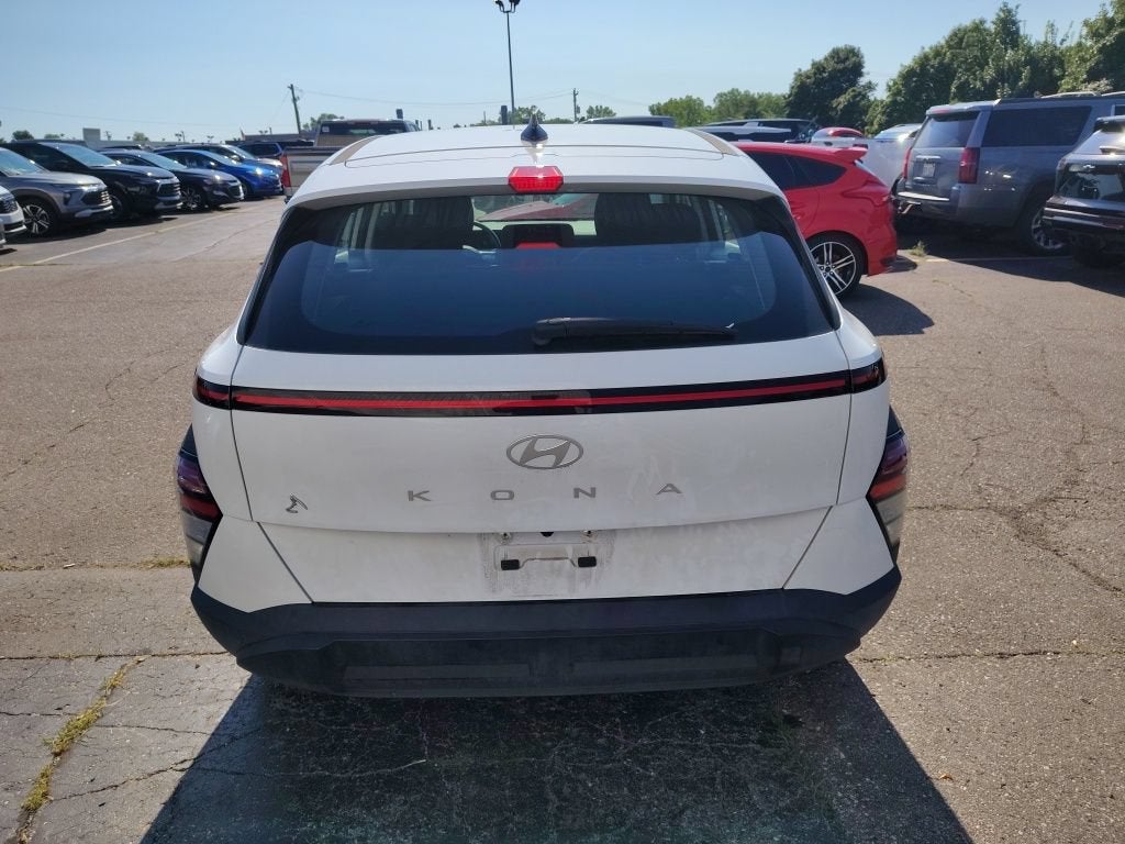 2025 Hyundai Kona SE