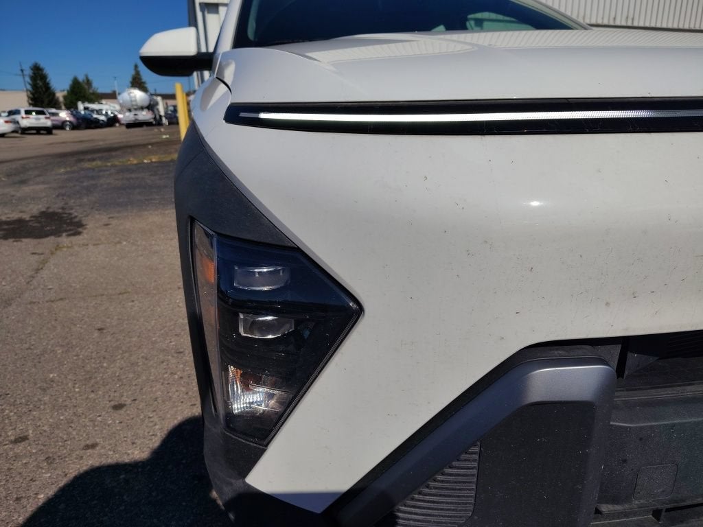 2025 Hyundai Kona SE