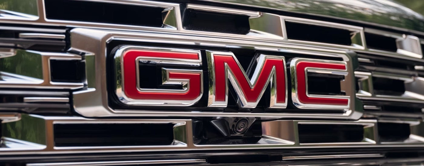 Front grille badging on 2025 GMC Acadia Denali